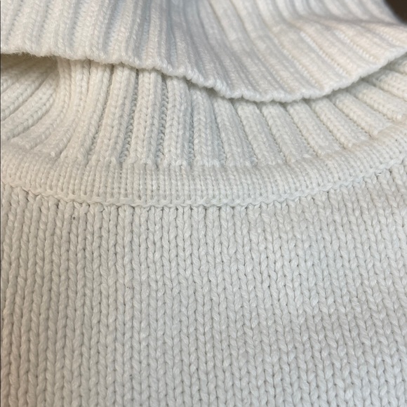 Vtg Ralph Lauren Cream Turtleneck Knit Sweater Crest Logo Gold Emblem - Picture 4 of 6